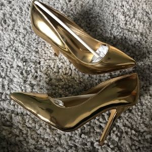 rsvp Metallic Mirrored Gold Pumps sz 6.5